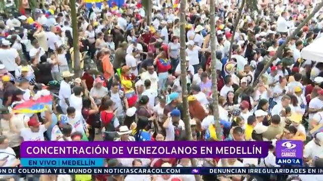 #VenezuelaDecide2024 | A esta hora miles de venezolanos se concentran en Medellín esperando los resultados de las elecciones presidenciales en el vecino país. Más en
