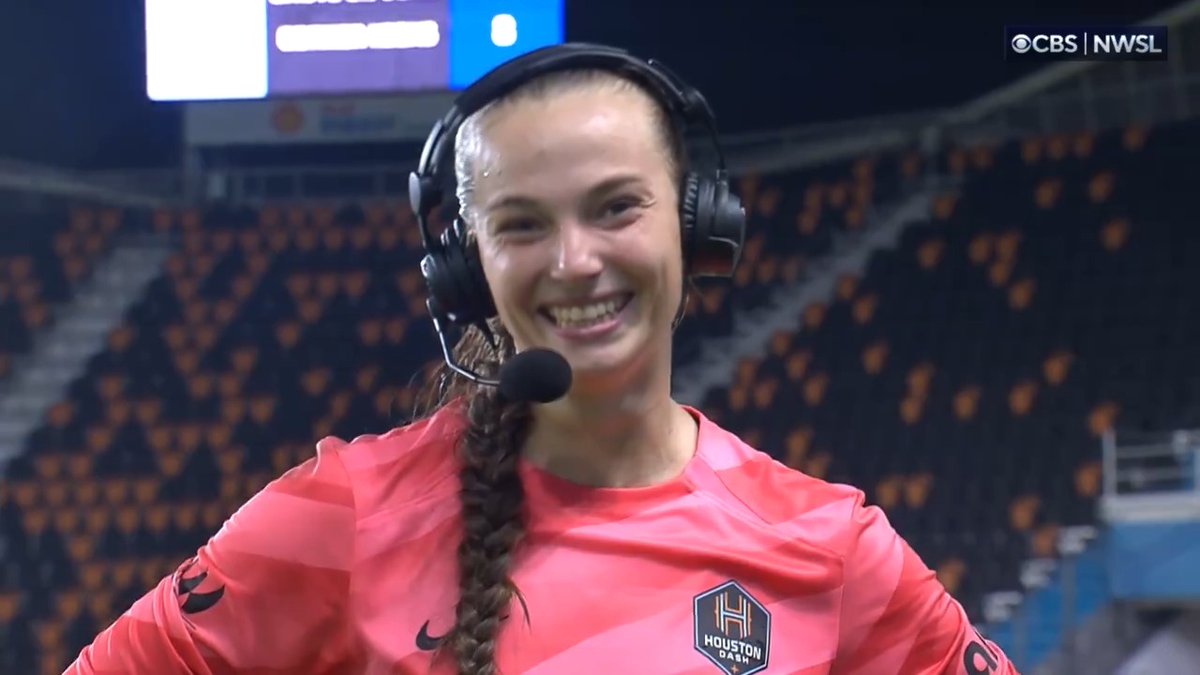 "Honestly, words can't describe it right now. I've been looking forward to this moment ever since I was a little kid." Heather Hinz on her professional debut 🥹