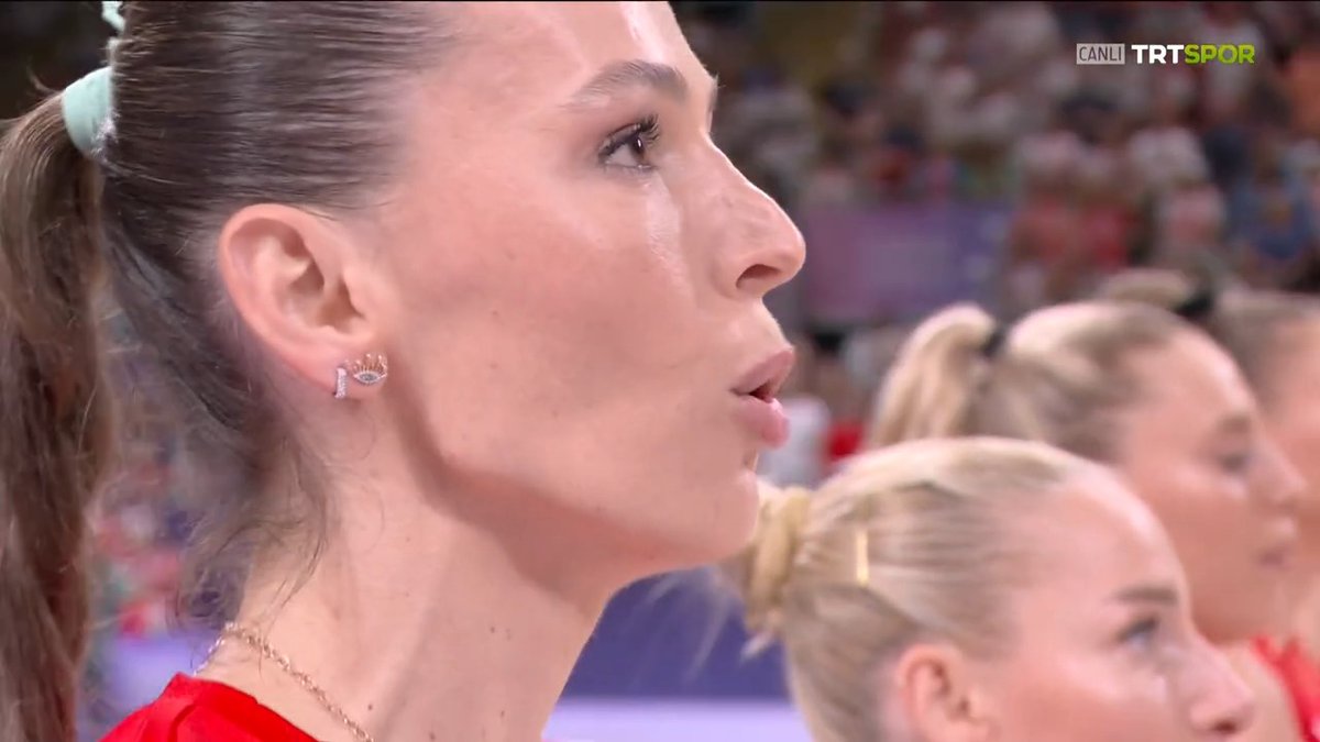BAŞARILAR FİLENİN SULTANLARI! 🇹🇷 🏐 A Milli Kadın Voleybol Takımımızın, #Paris2024 C Grubu ilk maçı TRT Spor ve tabii'de başladı. 🆚 🇳🇱Hollanda 🔴 Canlı izle: