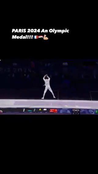 البطل المصري للسلاح محمد السيد عبر IG 📱 طوكيو 2020: "كمان 4 سنين هبص عالفيديو ده وافتكره" 🗣️ باريس 2024: يرفع اسم مصر ويتوج بالبرونزية 🥉 مقطع عظيم جدًا وقصة عظيمة ♥️🇪🇬