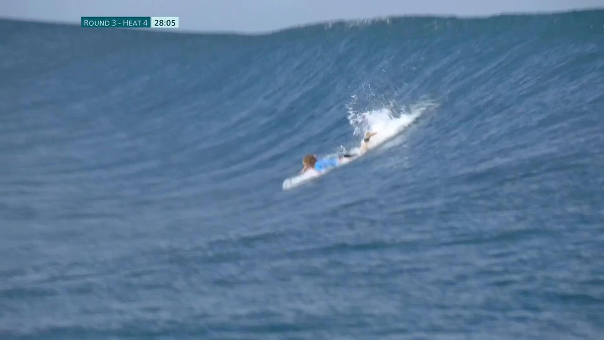 Y... ¡ARRANCA! 🏄♂️🔥🇲🇽 Alan Cleland toma acción en el Heat 4 de la 3era ronda de #Surfing en #París2024 EN VIVO: