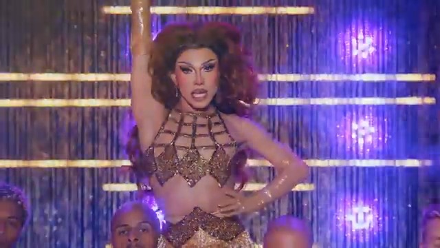 That slide tho!! 🤸♀️ Jorgemosa 💋 #AllStars9
