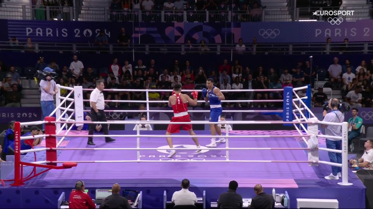 ¡Ayoub Ghadfa A CUARTOS en el peso super pesado de boxeo! 🥊 El español gana por decisión dividida a Kunkabayev 🇰🇿, uno de los grandes favoritos, y se pone a un combate de la medalla olímpica.