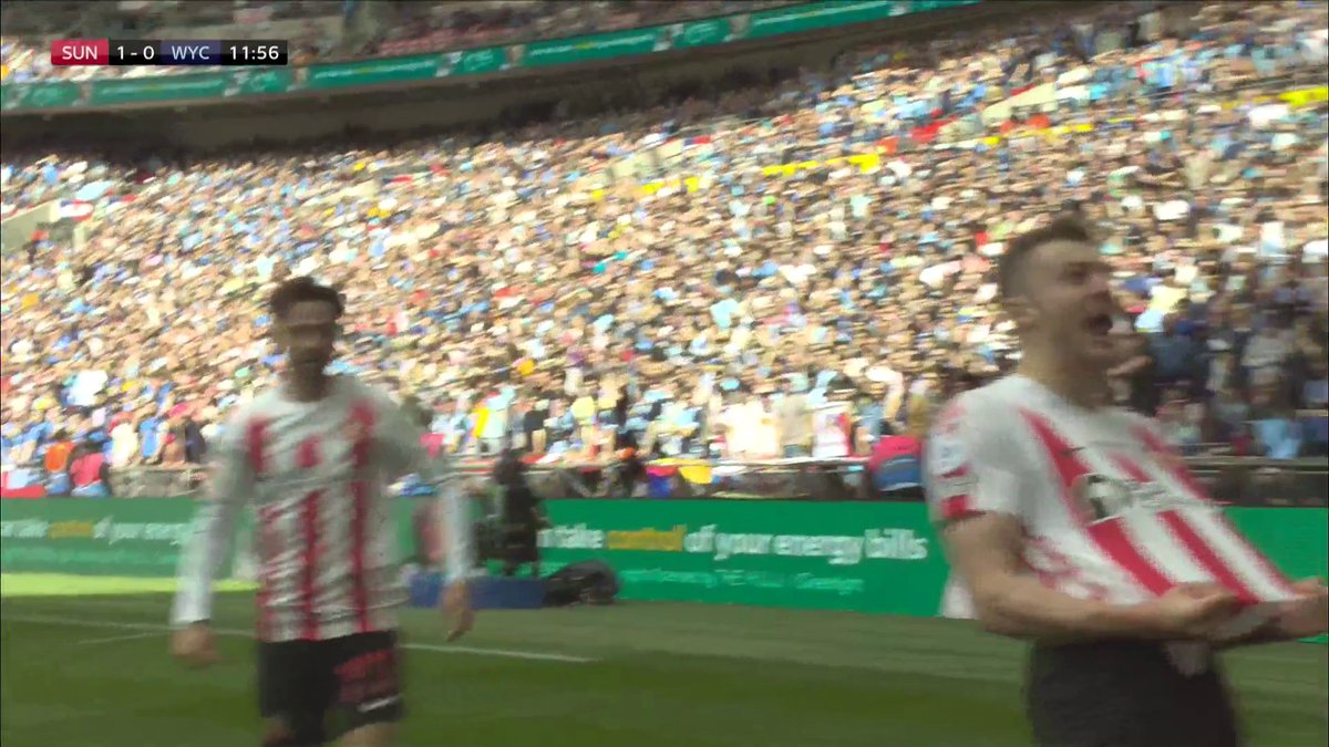 If Embo does leave #SAFC this month, I'll never be able to thank him enough for this moment. Local lad. Outside the box. 50k Sunlun fans. Gerrin 🔥