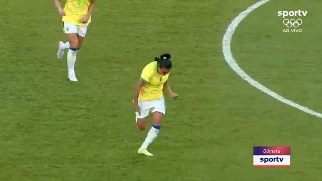 Engraçado que teve uma turma de brasileiros torceu pra Argentina [inacreditável] por que “O MESSI MERECE”, mas agora não tá fazendo o mesmo pela Seleção Feminina. A Marta merece muito mais.