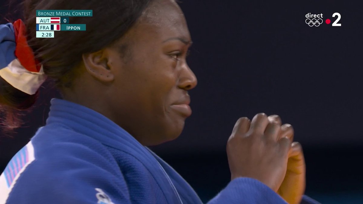 🥉🇫🇷 CLARISSE AGBEGNENOU décroche le BRONZE OLYMPIQUE. Première médaille française de la journée. (France 2) #Paris2024
