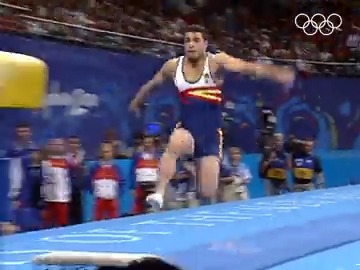 Hace más de 20 años flipábamos con Gervasio Deferr, y es que no había nadie como él. Ganó la primera medalla de España en gimnasia artística de unos #JuegosOlímpicos en Sydney 2000.