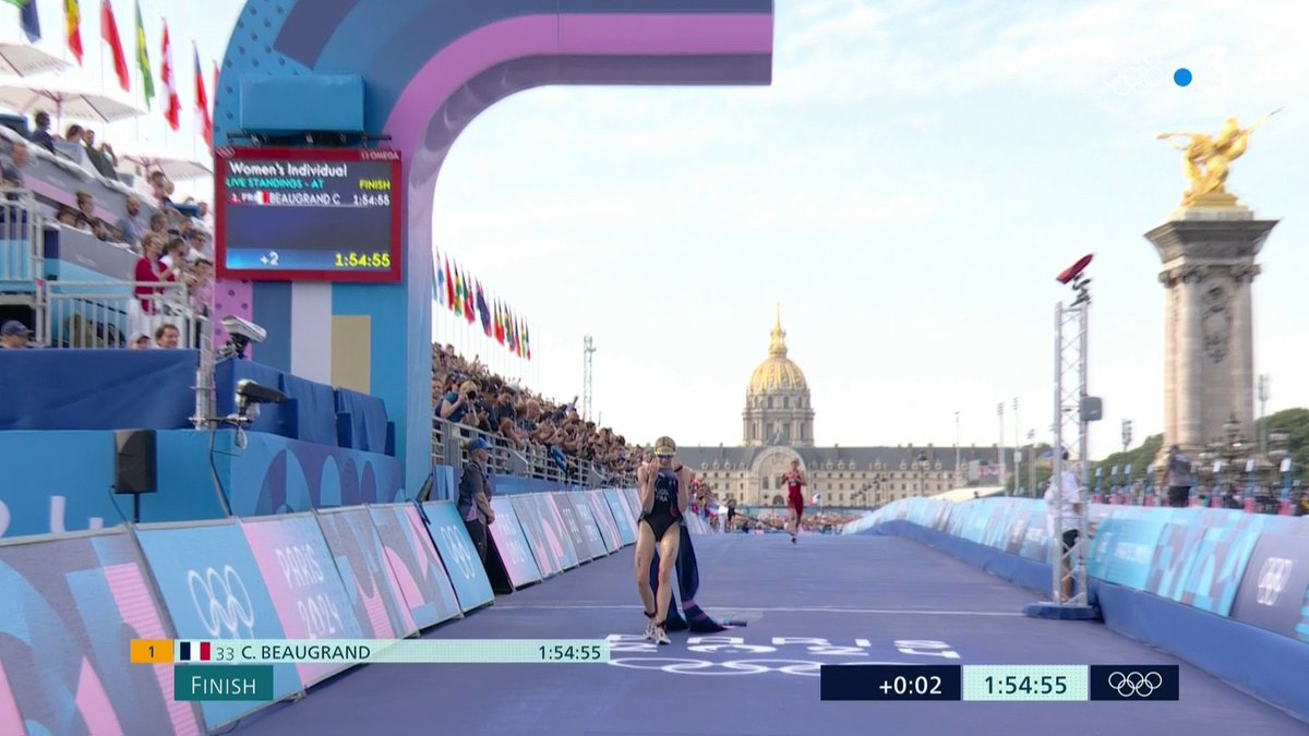 🥇🇫🇷 QUELLE COURSE !! LA FRANÇAISE CASSANDRE BEAUGRAND EST SACRÉE CHAMPIONNE OLYMPIQUE DE TRIATHLON. (France 3) #Paris2024