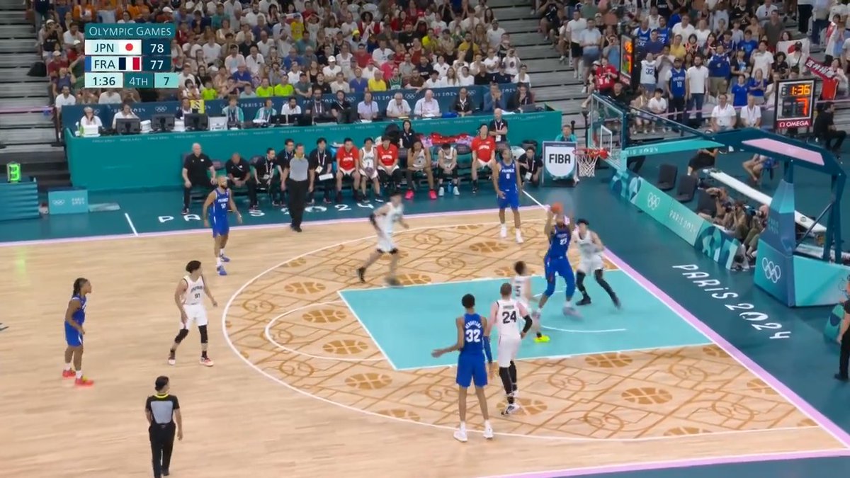 🇫🇷#パリオリンピック™️【Day6】 #パリ五輪 #バスケットボール 予選リーグ 「日本×フランス」 4Q #渡邉飛勇 豪快ブロック💥 #日テレ では 🏀女子予選リーグ「日本×ベルギー」 8月4日(日)午後5:45〜生中継 パリオリンピック競技のライブ・ハイライト・見逃しを #TVer で無料配信！ #Paris2024