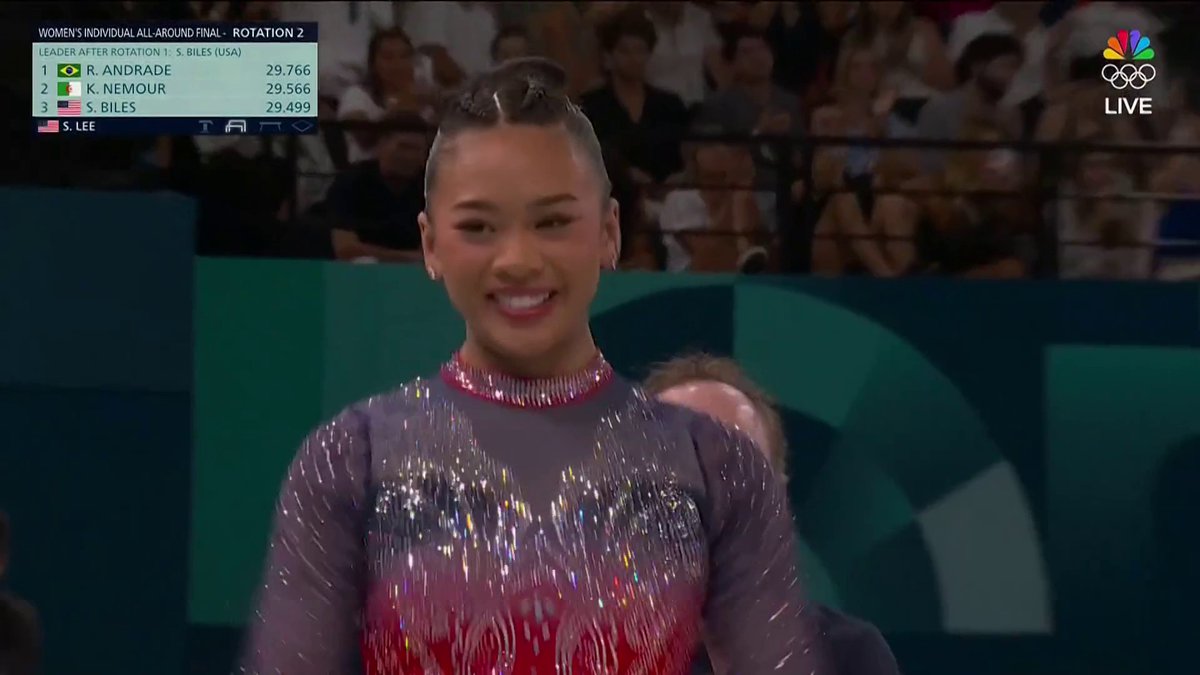 Just stunning from Suni Lee. The defending all-around Olympic gold medalist makes a statement on uneven bars. #ParisOlympics 📺 NBC and Peacock