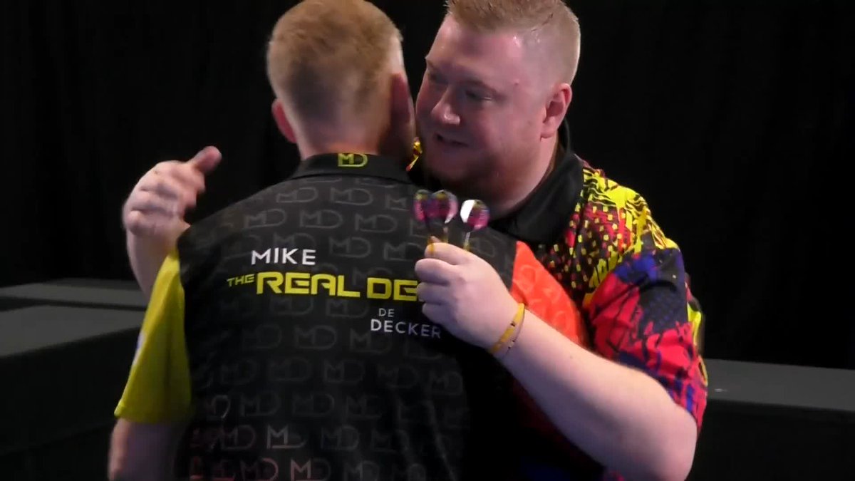 DELIGHT FOR DE DECKER! 🇧🇪 Mike De Decker wins his maiden PDC ranking title! 🏆 The Belgian defeats Ricky Evans 8-2 in Thursday's final, averaging 104.87 to cap off a landmark victory! 👏 📺 #PC16
