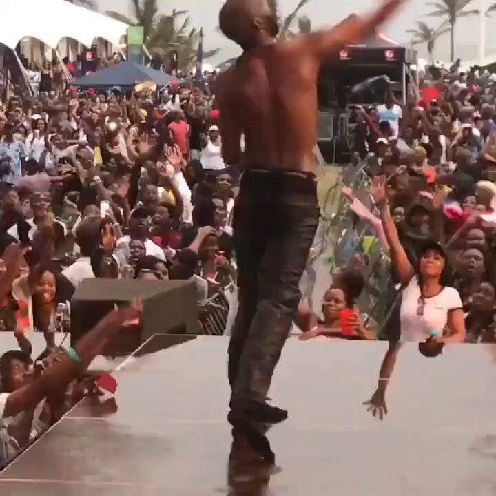 This is the craziest performance ever in South Africa by Ricky Riky was a true entertainer