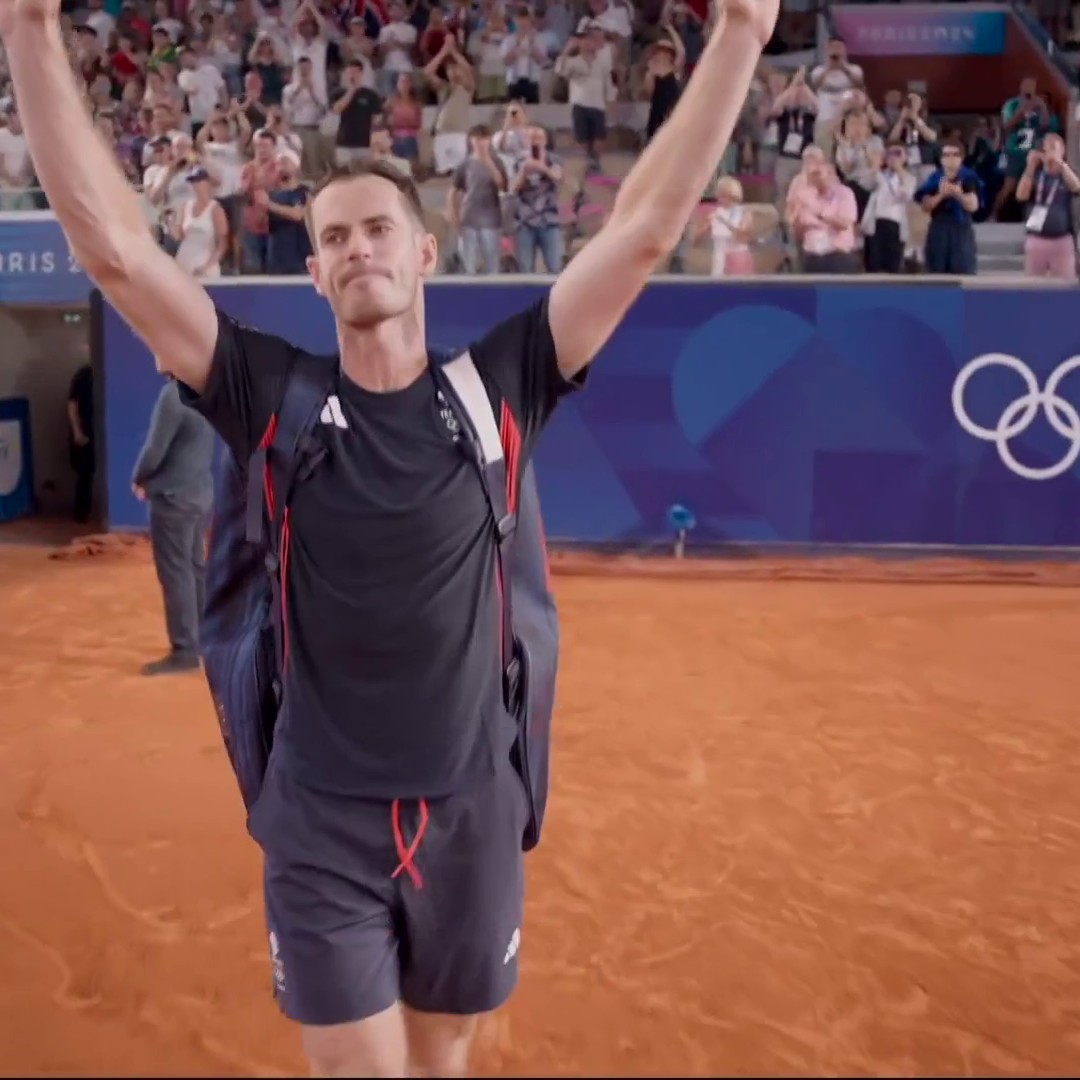 🎾🇫🇷 Les larmes d'Andy Murray, qui vient de disputer le dernier match de sa carrière. (Eurosport) #Paris2024