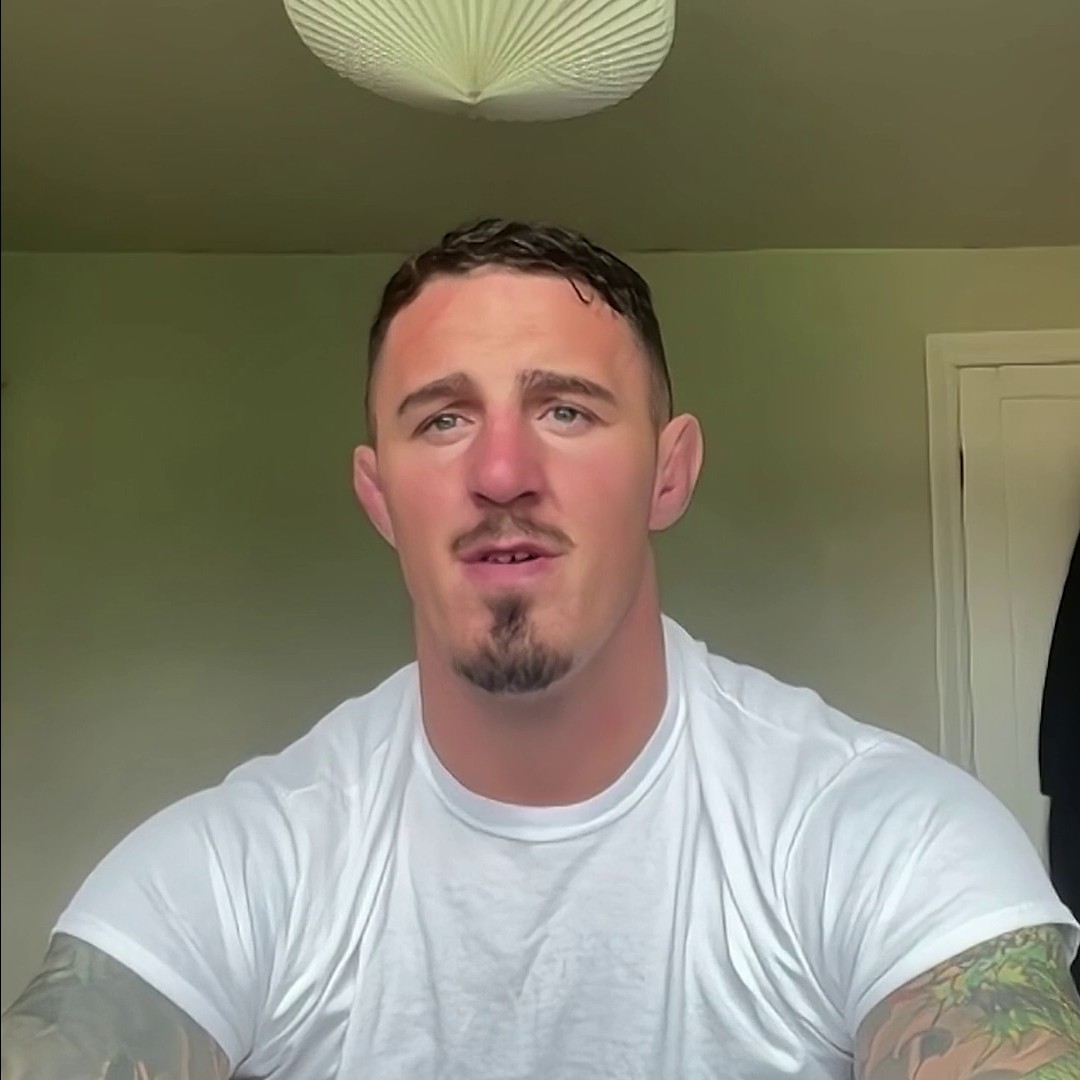 Tom Aspinall confirms that he will be the backup for Jon Jones vs Stipe Miocic “If one of them pulls out, you better believe I’m in. On an hours notice if I need to… I’ll wipe out both of them guys in one night if I need to.” 🎥 Sky Sports #UFC #MMA