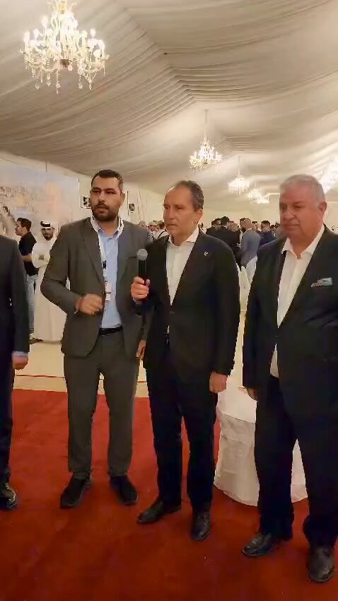 📍 Katar / Doha İsmail Haniye’nin arkasından gelen mücahitler bu sancağı taşımaya devam edecekler.
