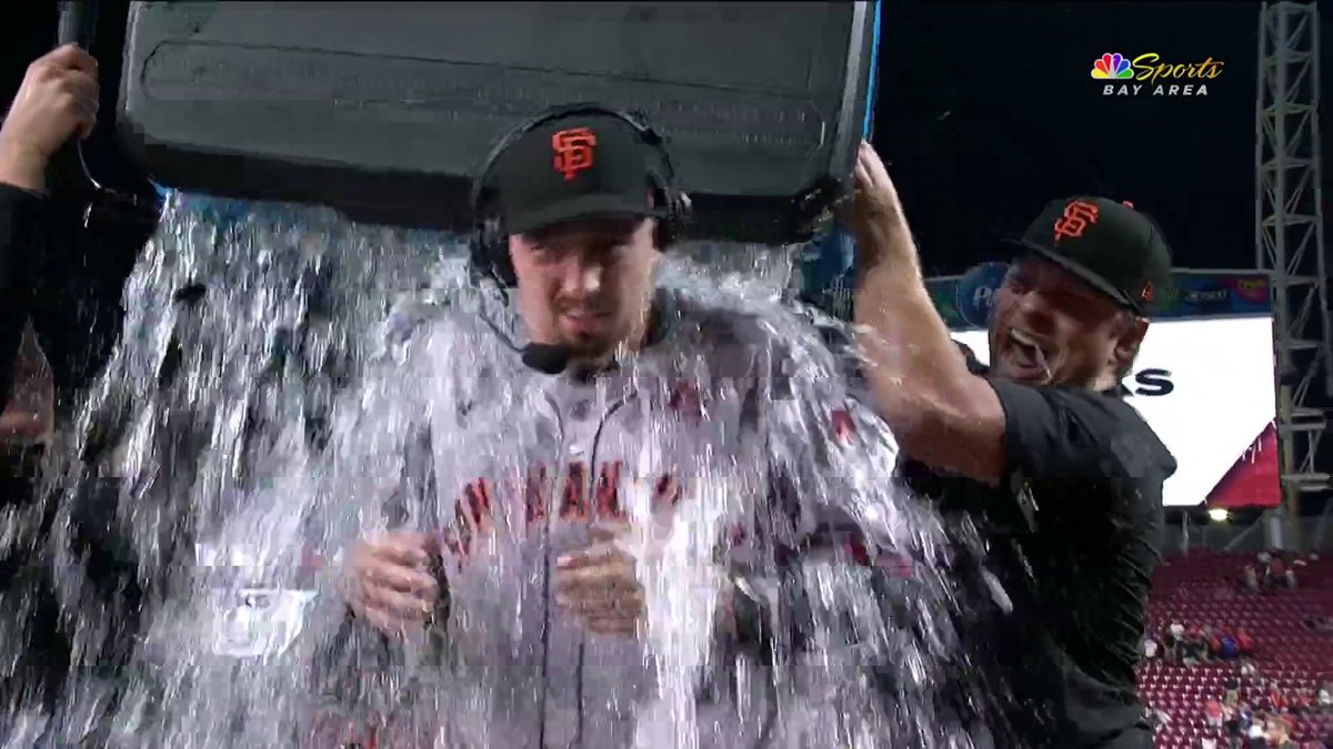 Webb and Harrison got the first hit of the night on Snell with the water cooler 😂
