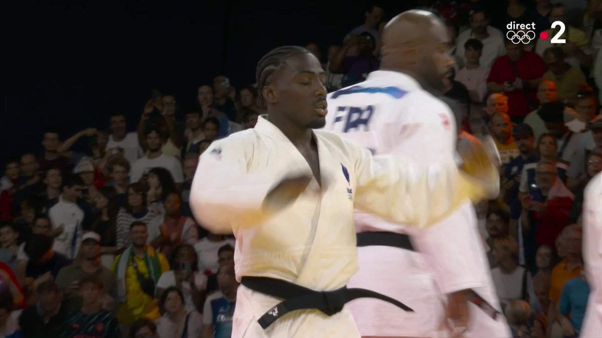 #Paris2024 🥋🇫🇷 C'est parti pour les quarts de finale face à la Corée du Sud avec Joan-Benjamin Gaba pour commencer ! 📺 Suivez le direct :