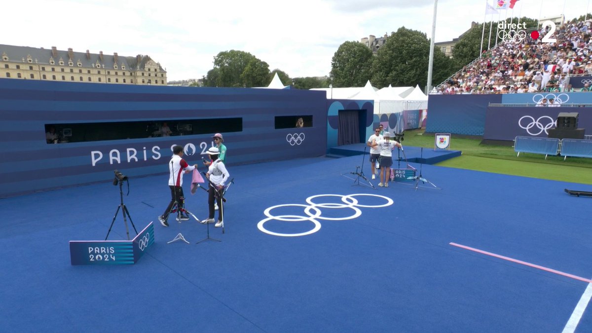 J’AI JAMAIS AUTANT AIMÉ LE VENT !!! Fin de match de dingue en tir à l’arc, Lisa Barbelin se qualifie pour la demi-finale après une BOURRASQUE qui fait dévisser l’Indonésienne 😭❤️🇫🇷