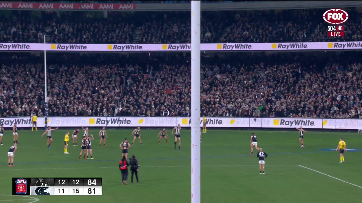Mitch McGovern had a chance to win it after the siren... BUT THE PIES HOLD ON 😮 📺 Watch #AFLPiesBlues on ch. 504 or stream on Kayo: ✍️ BLOG 🔢 MATCH CENTRE