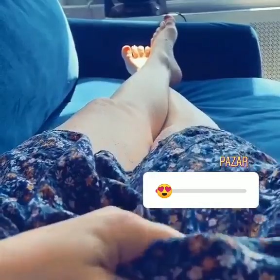 Devamını isteyen merhaba yazsın