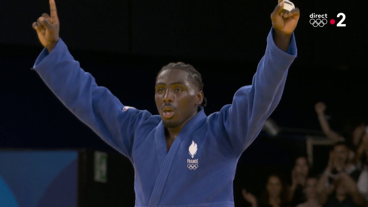 CE QU’IL LUI A MISSSSSSSS C’EST TROOOOOOOOP #PARIS2024