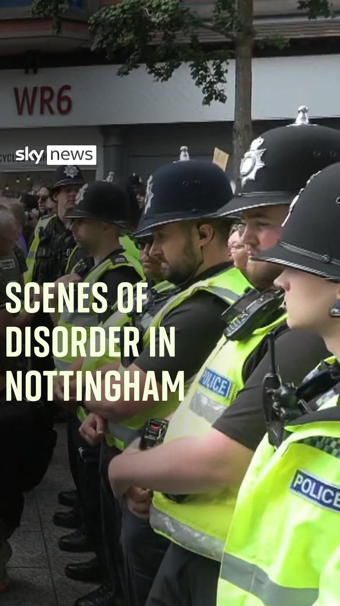 There have been scenes of disorder in Nottingham, UK as far-right protesters began to push police who separated them from anti-racist activists.