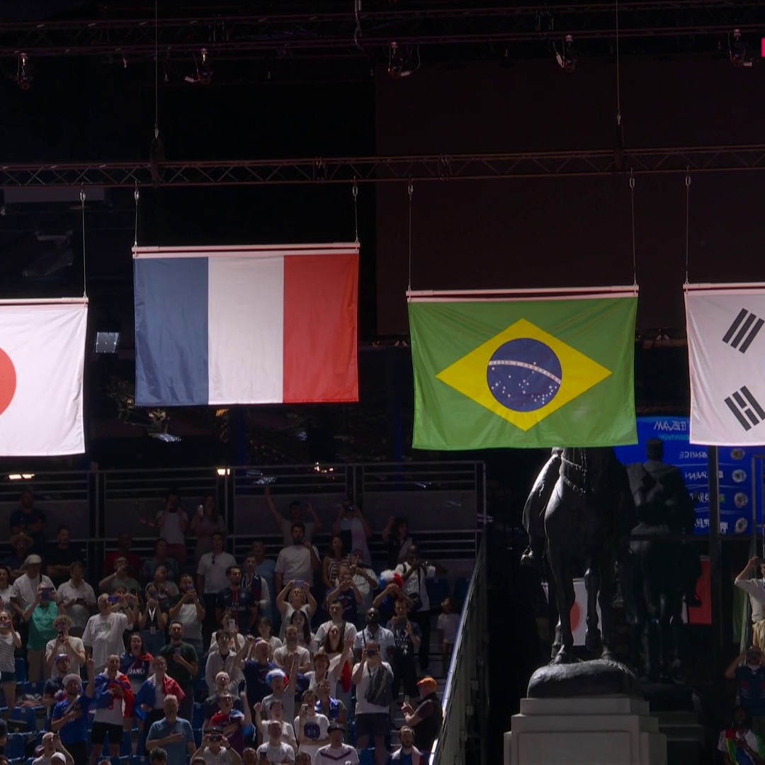 🇫🇷 La MARSEILAISE résonne en l'honneur de l'équipe de France de judo. NOS CHAMPIONS OLYMPIQUES. (Eurosport) #Paris2024