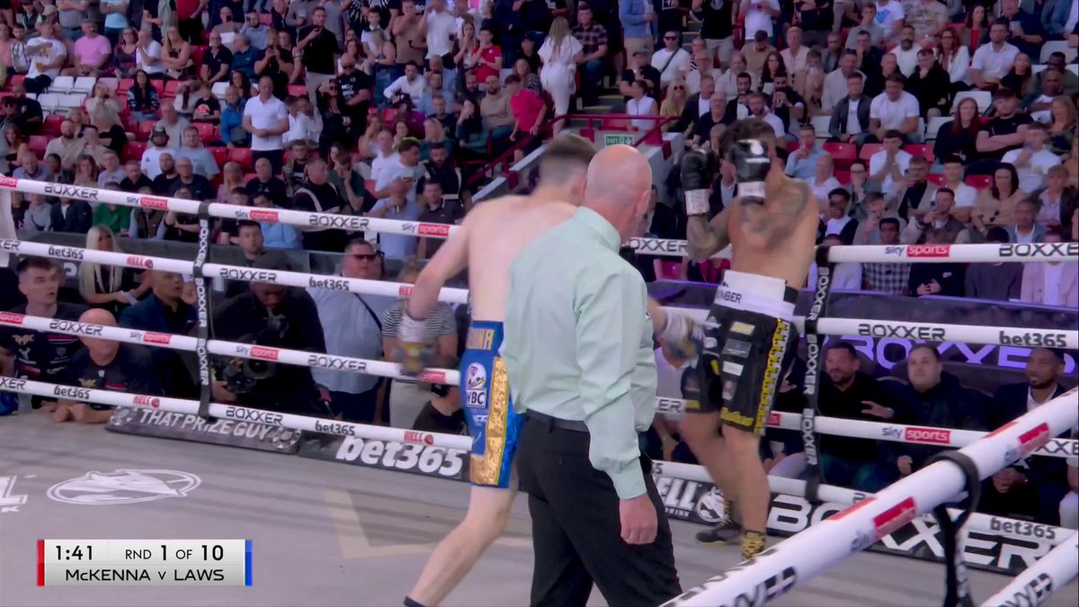ROUND OF THE YEAR! 👏 An exhilarating round in which Joe Laws &amp; Stevie McKenna both dropped each other 🔥 #ChelliSimpson | Live Now