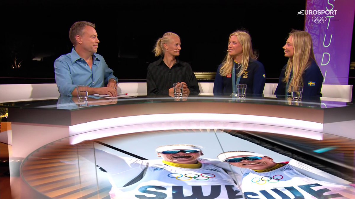 Studion är igång där silverseglarna Rebecca Netzler och Vilma Bobeck gästar 🇸🇪 📲 Streama varje ögonblick från OS i Paris 2024 – bara på Max