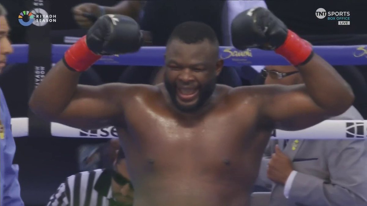 "THE AMERICAN DREAM IS SHATTERED!" WHAT A PERFORMANCE BY MARTIN BAKOLE!!! 🤯 Buy #CrawfordMadrimov LIVE on TNT Sports Box Office