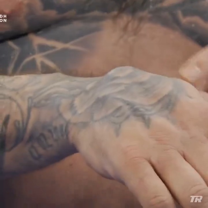 A closer look at Andy Ruiz's hand 😳 #CrawfordMadrimov | #RiyadhSeason