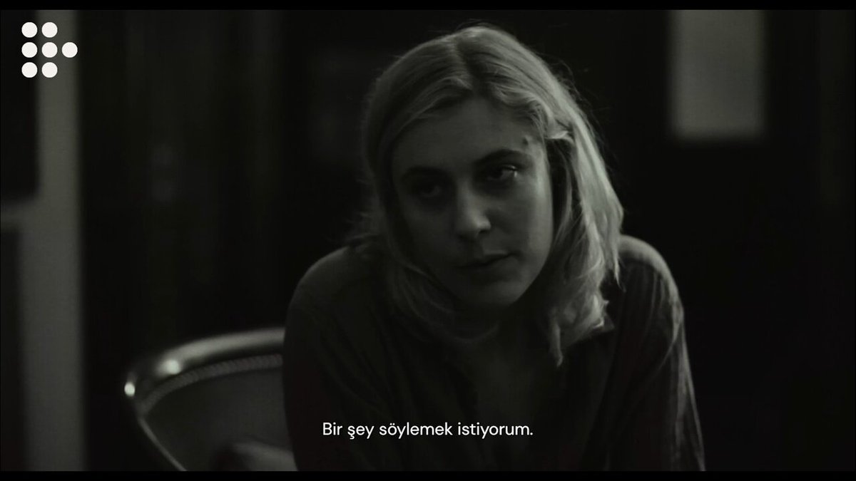Greta Gerwig. #İyikiDoğdun Koşulları sınırlı ama yaşam coşkusu kocaman bir karakteri kalbimize kazıyan FRANCES HA, MUBI’de gösterimde.