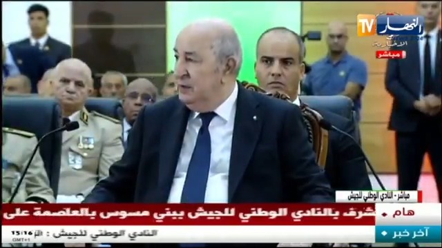 رئيس الجمهورية السيد #عبد_المجيد_تبون يتلقى خبر فوز بطلة #الجزائر #كيليا_نمور بالميدالية الذهبية ويهنئها على المباشر.