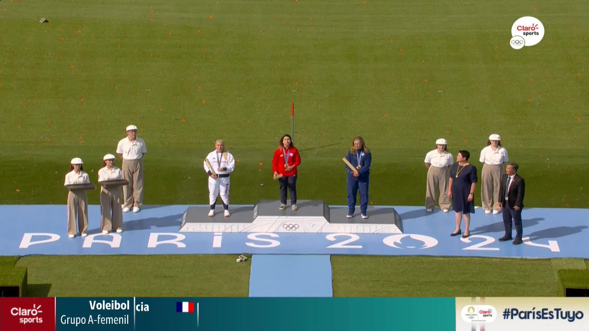 ¡ASÍ SUENA UNA MEDALLA DE ORO! ¡VENGA CHILE! 🇨🇱🥇🔥 El himno nacional chileno se hizo presente en #Paris2024 de la mano de Francisca Crovetto #ParísEsTuyo