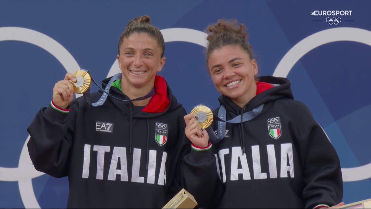 Sara e Jasmine, questa medaglia è tutta vostra ed è meritatissima 👏💙🥇 #HomeOfTheOlympics #Paris2024 #Tennis #Olympics #Errani #Paolini