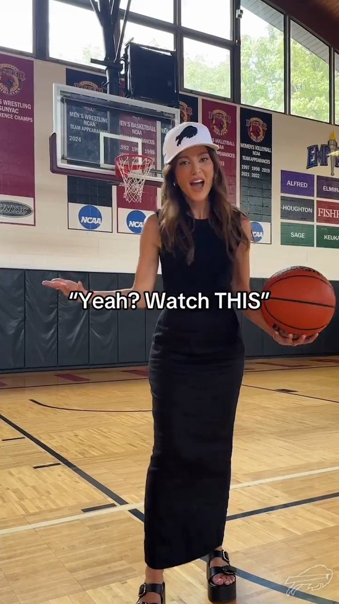 .@HeyKayAdams can HOOP! 🏀 #GoBills | #BillsMafia