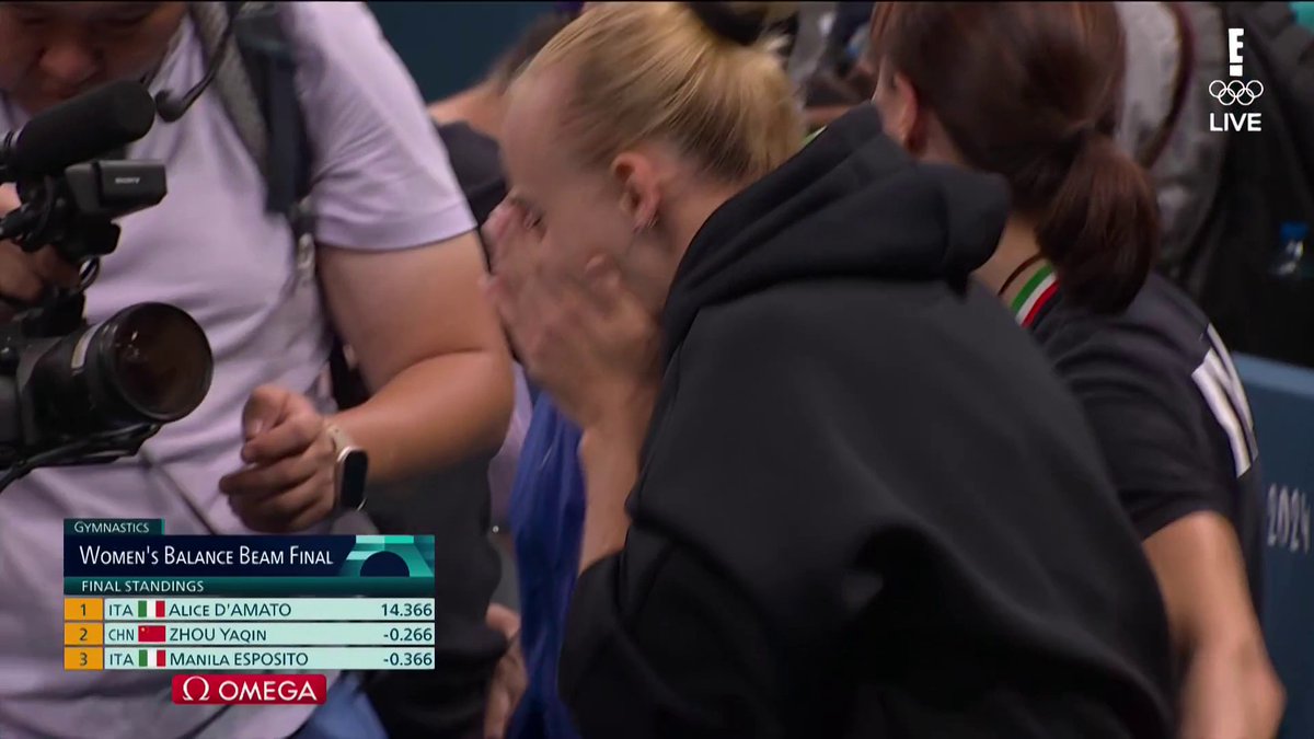 21-year-old Alice D’Amato just won the first women’s gymnastics gold medal EVER for Italy, and her reaction says it all. ❤️🇮🇹 #ParisOlympics