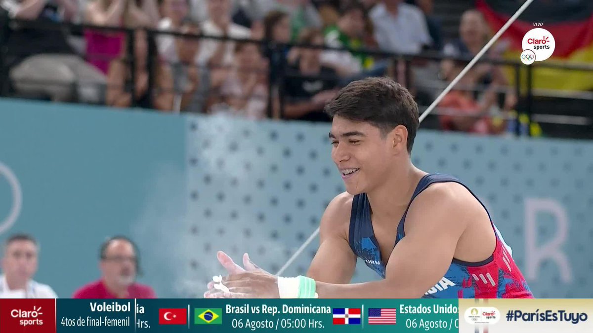¡FESTÉJALO, COLOMBIA! ¡ORGULLO LATINOAMERICANO! 🥈🇨🇴 La celebración del equipo de Ángel Barajas tras la rutina de plata en la barra fija de #Paris2024