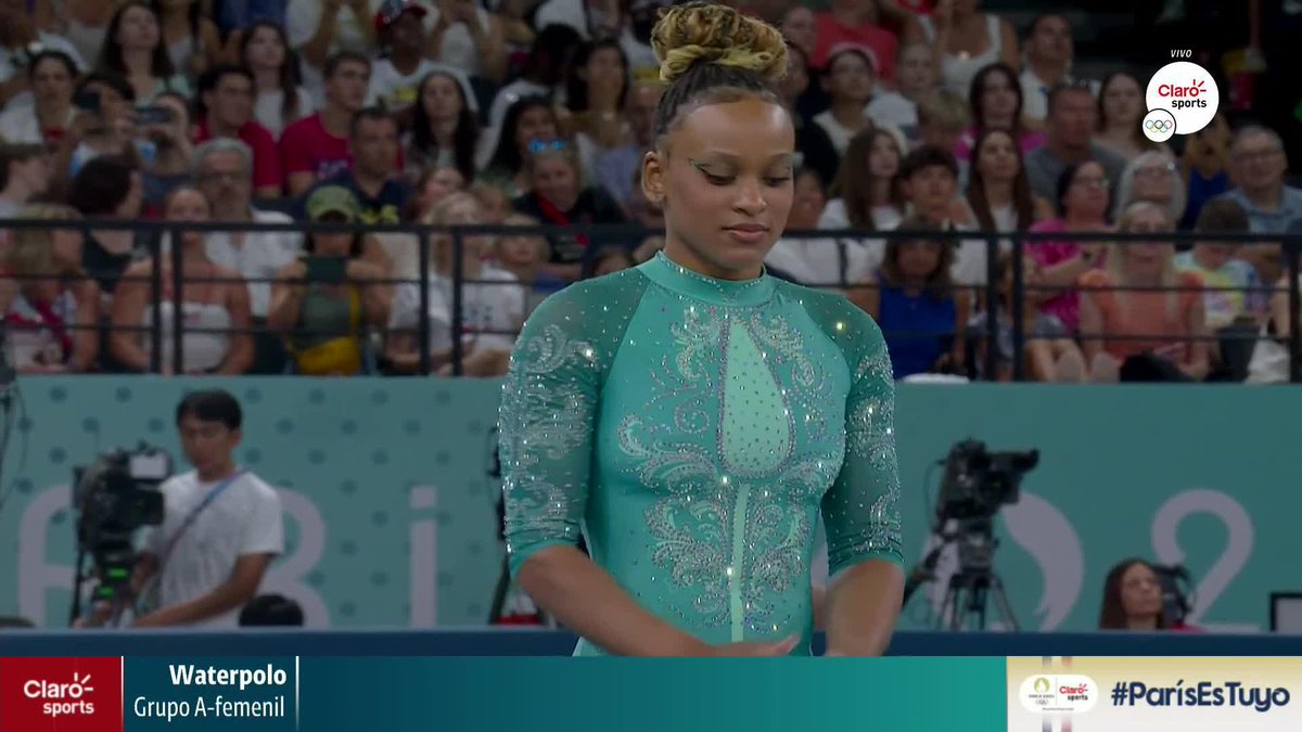 ¡LA SONRISA QUE ENAMORA A #Paris2024! 🇧🇷 Con esta rutina, Rebeca Andrade se presenta en la final de piso en la Ciudad del Amor