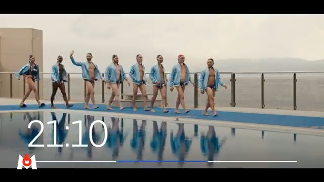 « On va vous décortiquer, on est les crevettes pailletées » ✨ Ils sont plus festifs que sportifs mais il doit les mener au sommet ! Retrouvez votre film du jeudi soir « Les crevettes pailletées » à 21:10 sur M6 et en streaming sur M6+