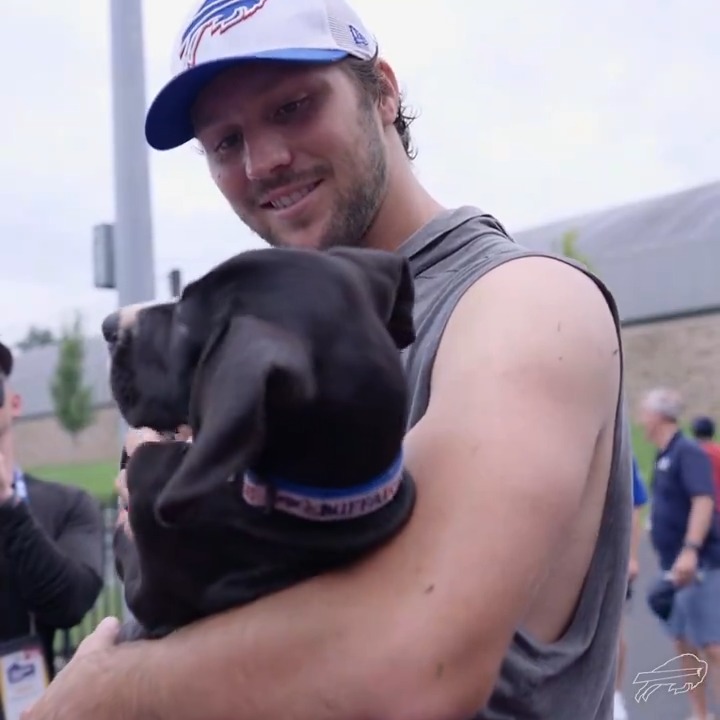 Just a couple of dawgs. 😍 Josh Allen | #BillsMafia