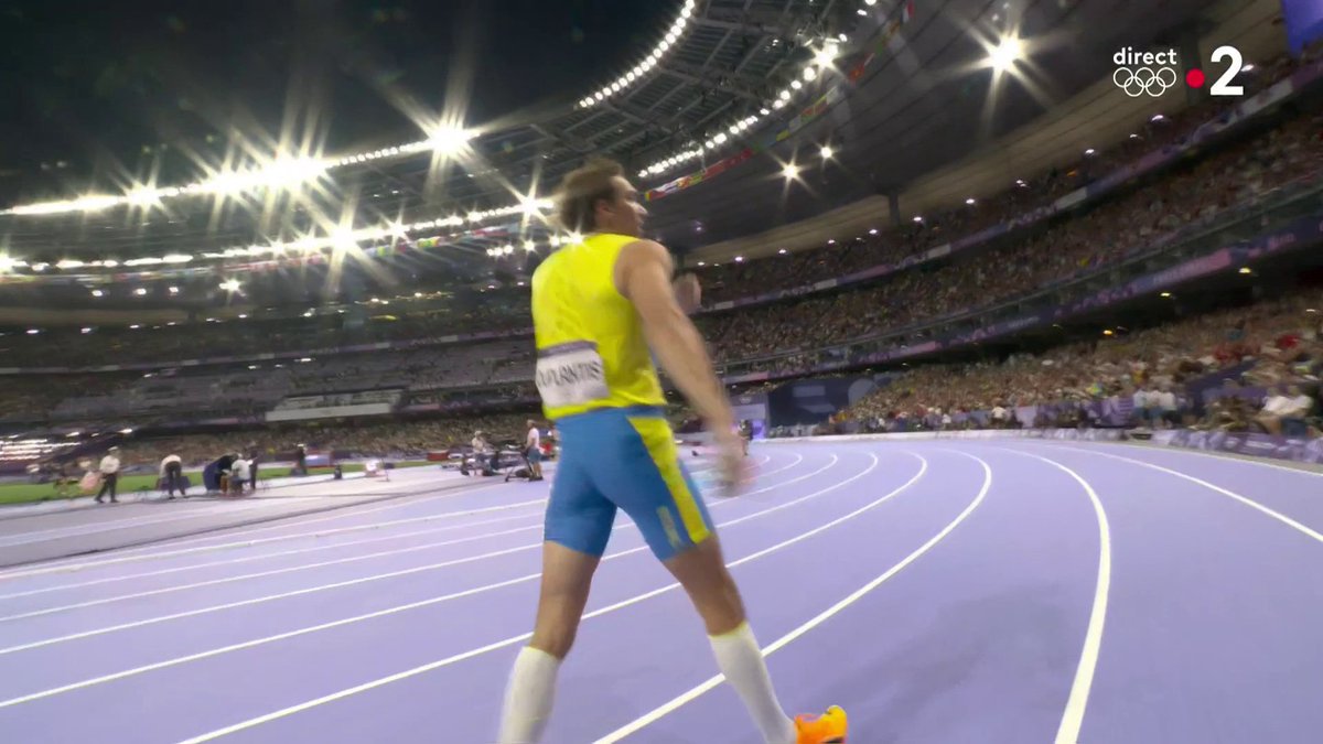 🇸🇪🇫🇷 RECORD OLYMPIQUE POUR LE GÉNIE SUÉDOIS DU SAUT À LA PERCHE ARMAND DUPLANTIS, À 6,10M. Il conserve son titre. (France 2) #Paris2024