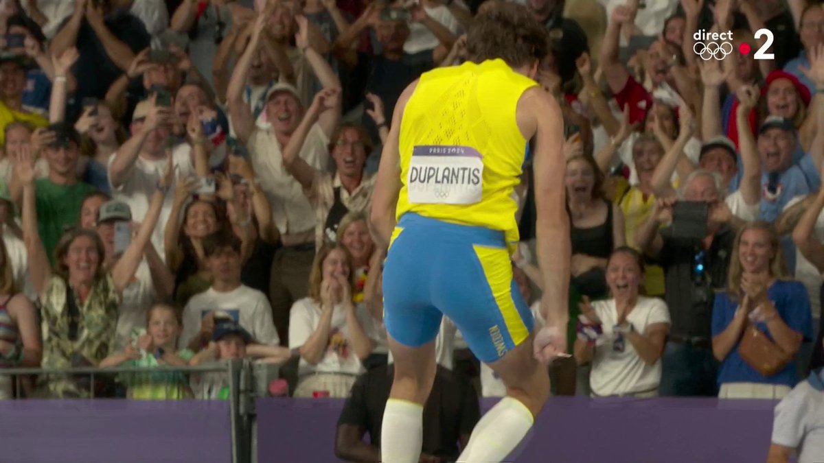 🇸🇪🇫🇷 INCROYAAABLE !! LE SUÉDOIS ARMAND DUPLANTIS BAT SON RECORD DU MONDE DE SAUT À LA PERCHE, À 6,25M. UNE LÉGENDE. (France 2) #Paris2024
