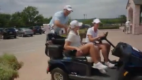 Emerie Schartz was informed of her place in the U.S. Women's Amateur field THIS MORNING. After driving three hours to get to Southern Hills, she made it to her tee time with FOURTEEN minutes to spare! 👏