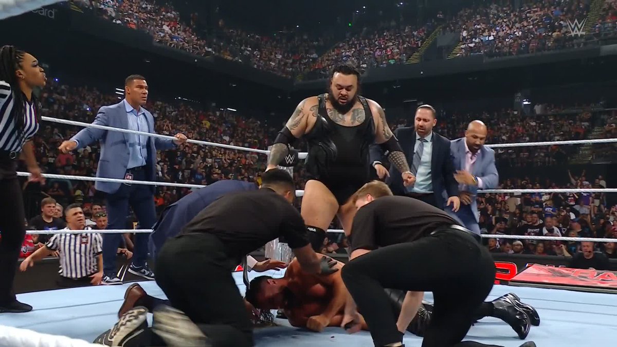 MESSAGE. SENT. BRONSON REED just absolutely DESTROYED Seth Rollins 😱 #WWERaw