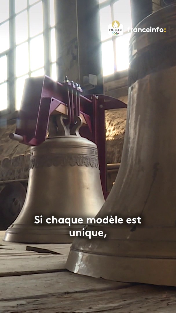 🔔 Cette cloche en bronze est sonnée à chaque victoire au Stade de France. Fabriquée en Normandie, elle sera suspendue à la fin des Jeux Paralympiques dans l’une des tours de la cathédrale de la capitale. #Paris2024