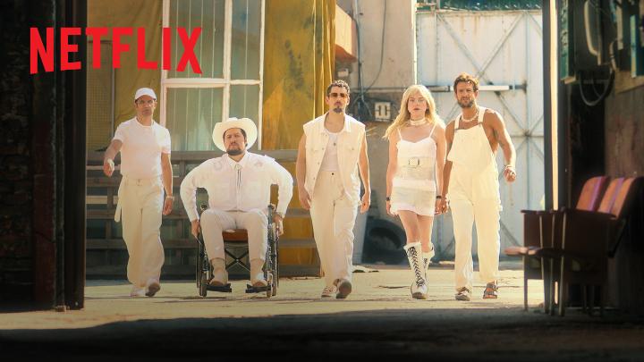 ’Technoboys’ amenaza con regresar los peinados más noventeros y conquistar tu corazón. 🤫💖 🎶⚡️ 11 de septiembre, solo en Netflix. 🎶⚡️