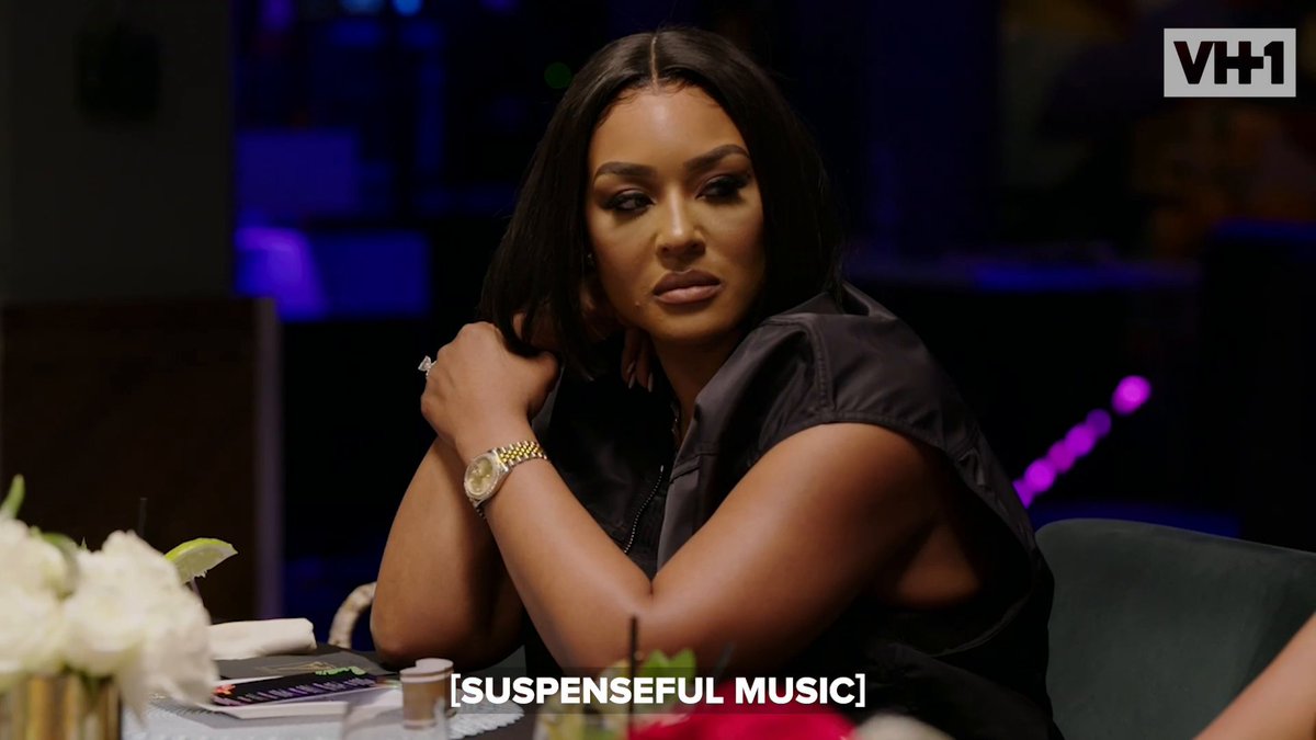Oh, Brooke didn’t just shake the table, SHE FLIPPED IT! 💥 It’s giving, “you get a receipt, you get a receipt, you get a receipt!” And let’s just say, those phone calls? They did NOT work in Jackie’s favor this time. 😳 #ClapbackSZN is officially here. #BasketballWives