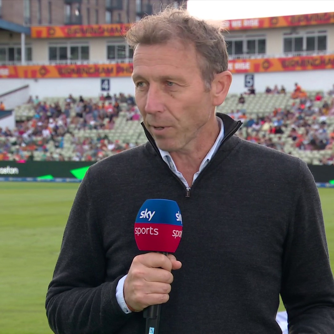 "He was a fierce and unflinching competitor" 💭 Michael Atherton remembers his former team-mate Graham Thorpe ❤️