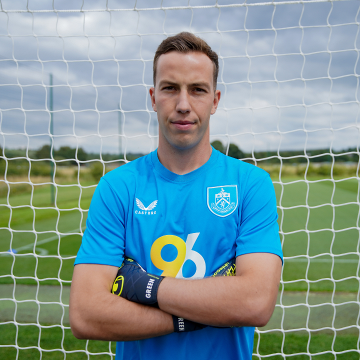 He's a keeper 😏🧤